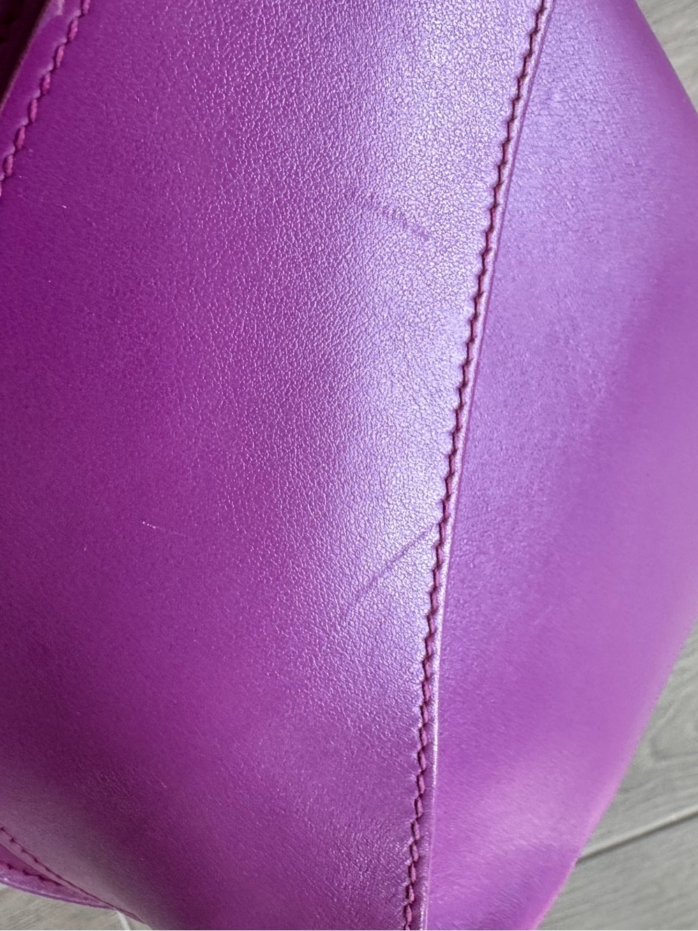 GIAQUINTO Italian Designer Made in Italy Orchidea Candy Purple Crossbody Bag GUC - Picture 9 of 11